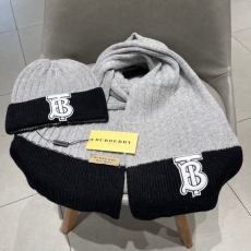 Burberry Caps Scarfs